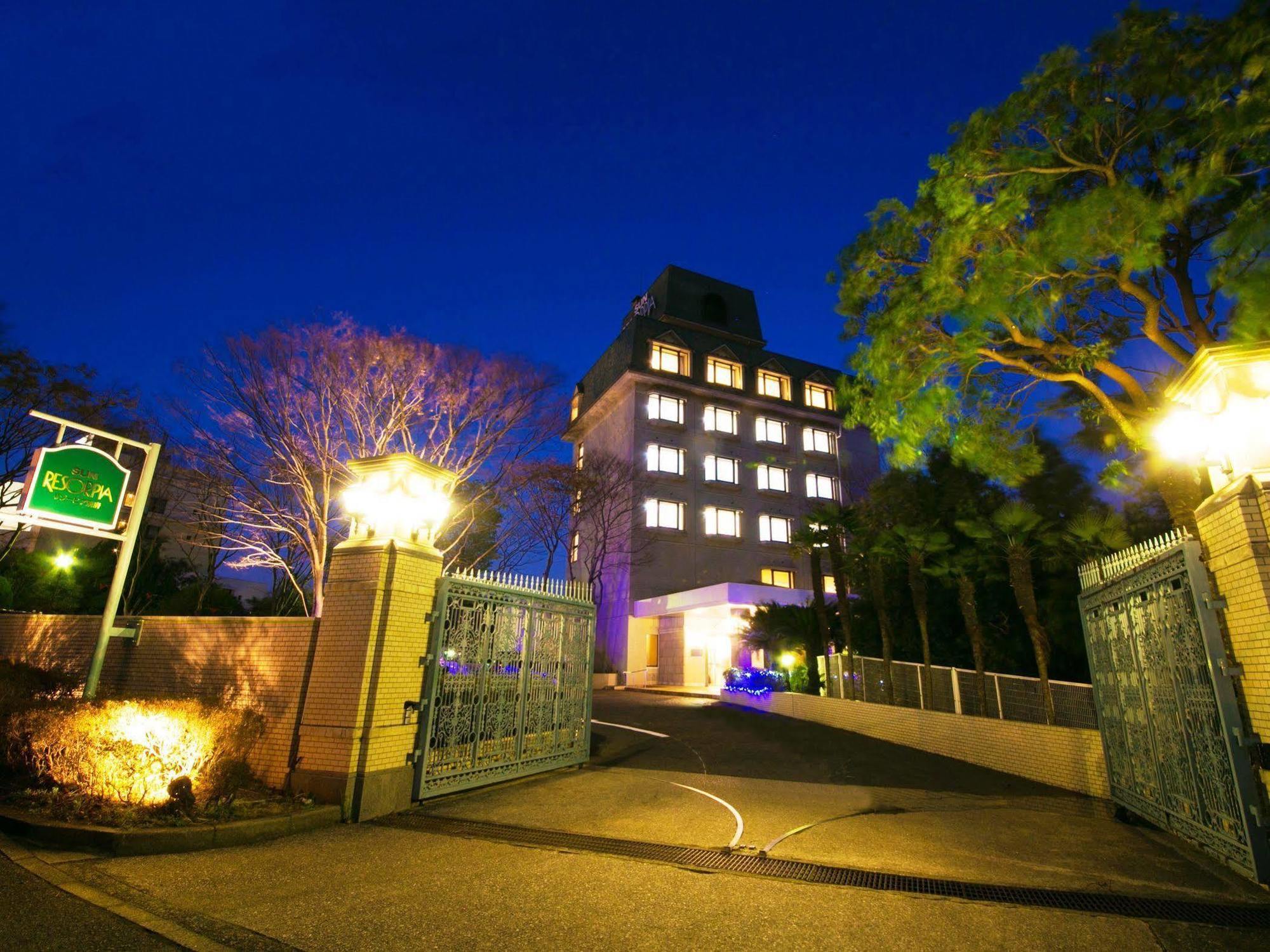 Resorpia Beppu Hotel Bagian luar foto